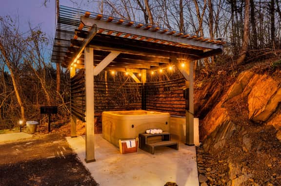 Open Skydeck with Spectacular View and Hot Tub